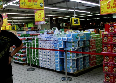超市貨架上貨有門道，擺貨潛規(guī)則