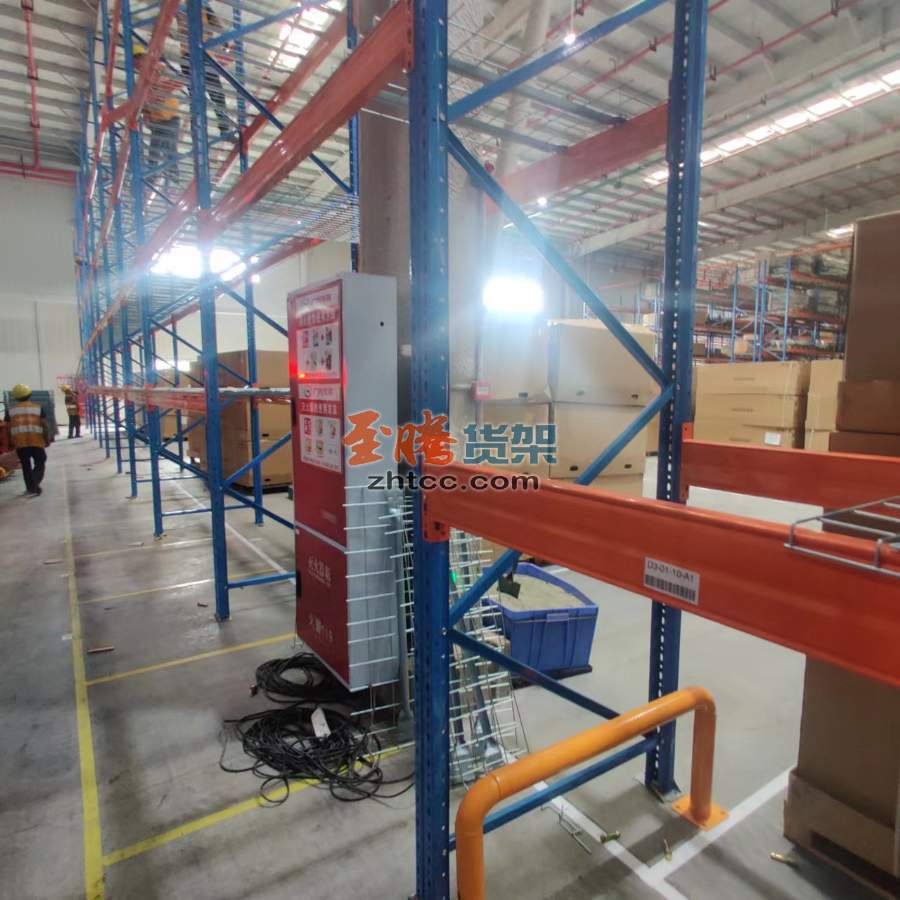 電動(dòng)車倉(cāng)庫(kù)貨架